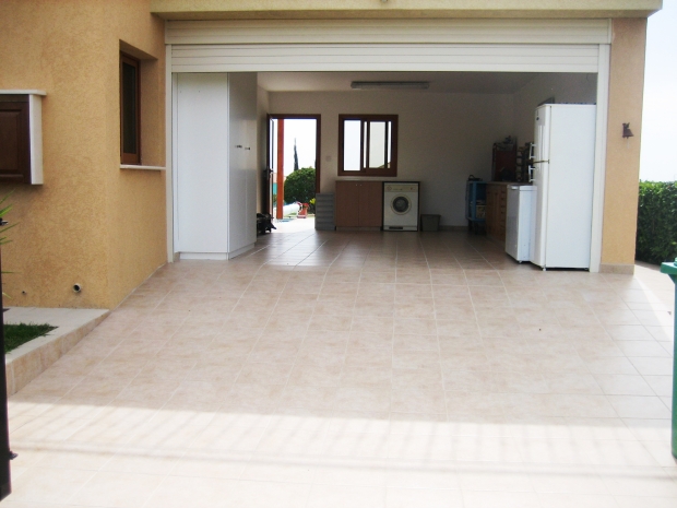 Entrance to Integral Garage with Electric Roller Door